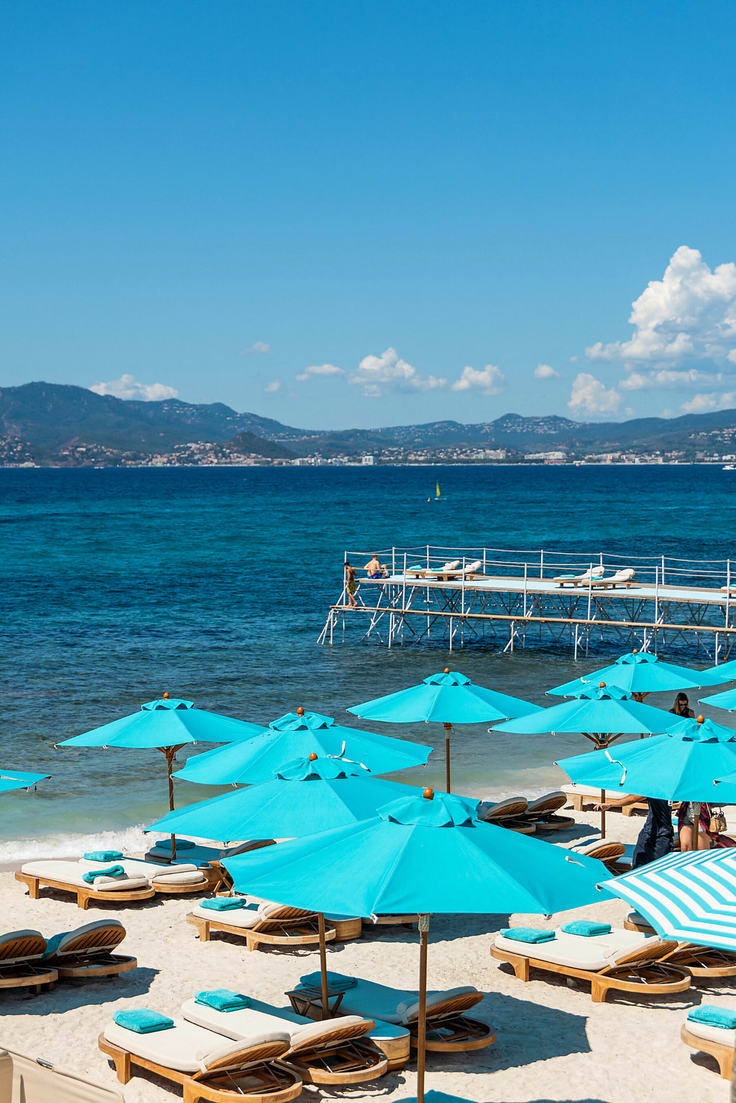 Private beach and swimming pier facing the bay of Cannes